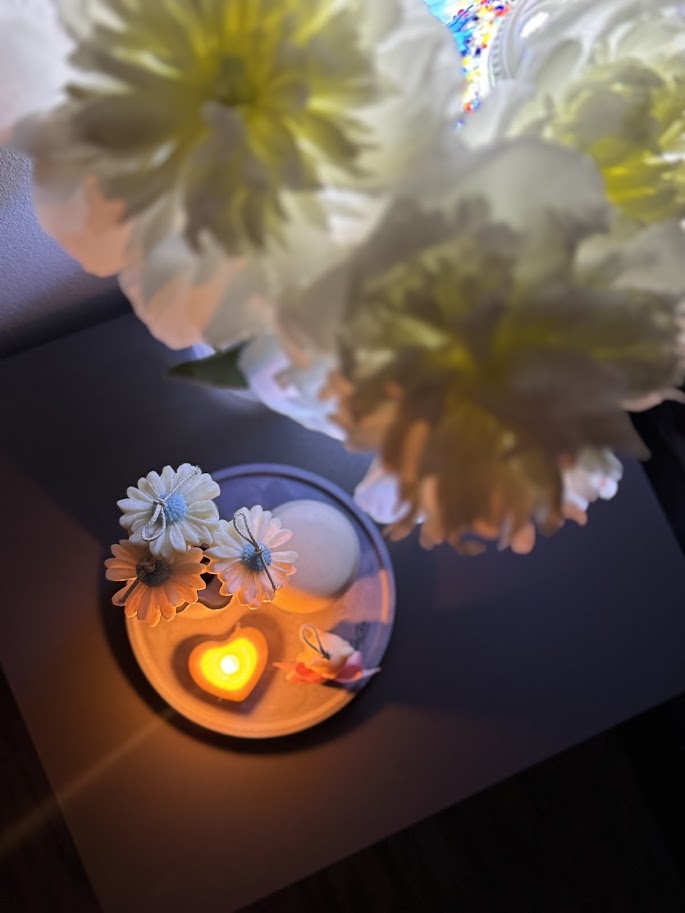 🌸 Vaze Florale Handmade din Beton cu Flori din Ceară