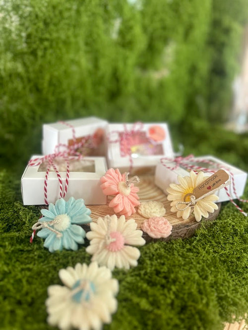 Mărțișor în Cutie albă cu fereastră