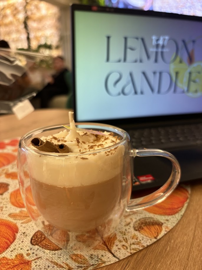 ☕ Lumânare „Coffee Ritual” în cană termorezistentă