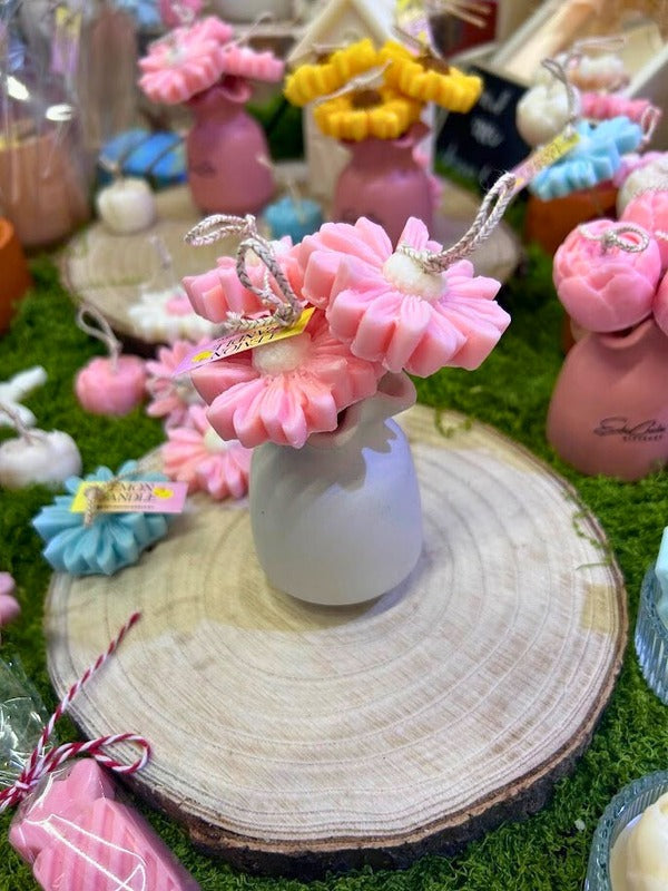 🌸 Vaze Florale Handmade din Beton cu Flori din Ceară